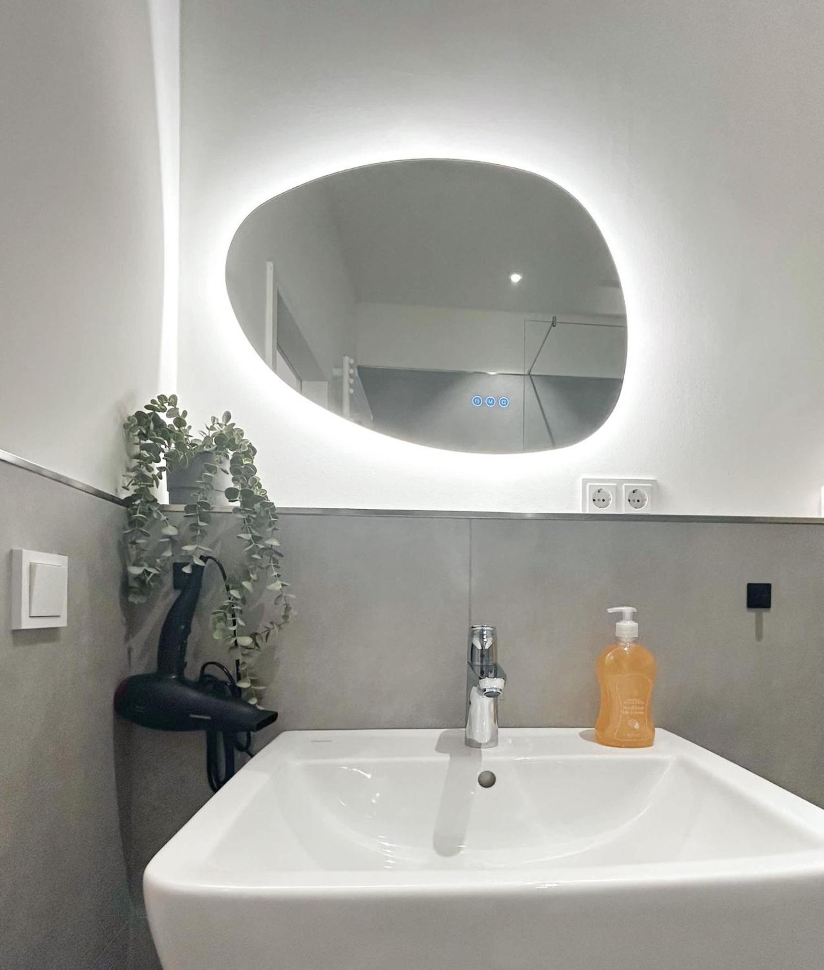 Appartement Stylish Near Binnenalster For Up To 8 Guests *